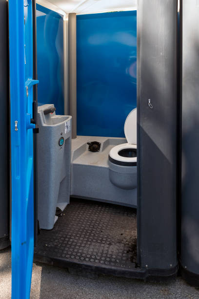 Portable restroom solutions in Lake Wazeecha, WI